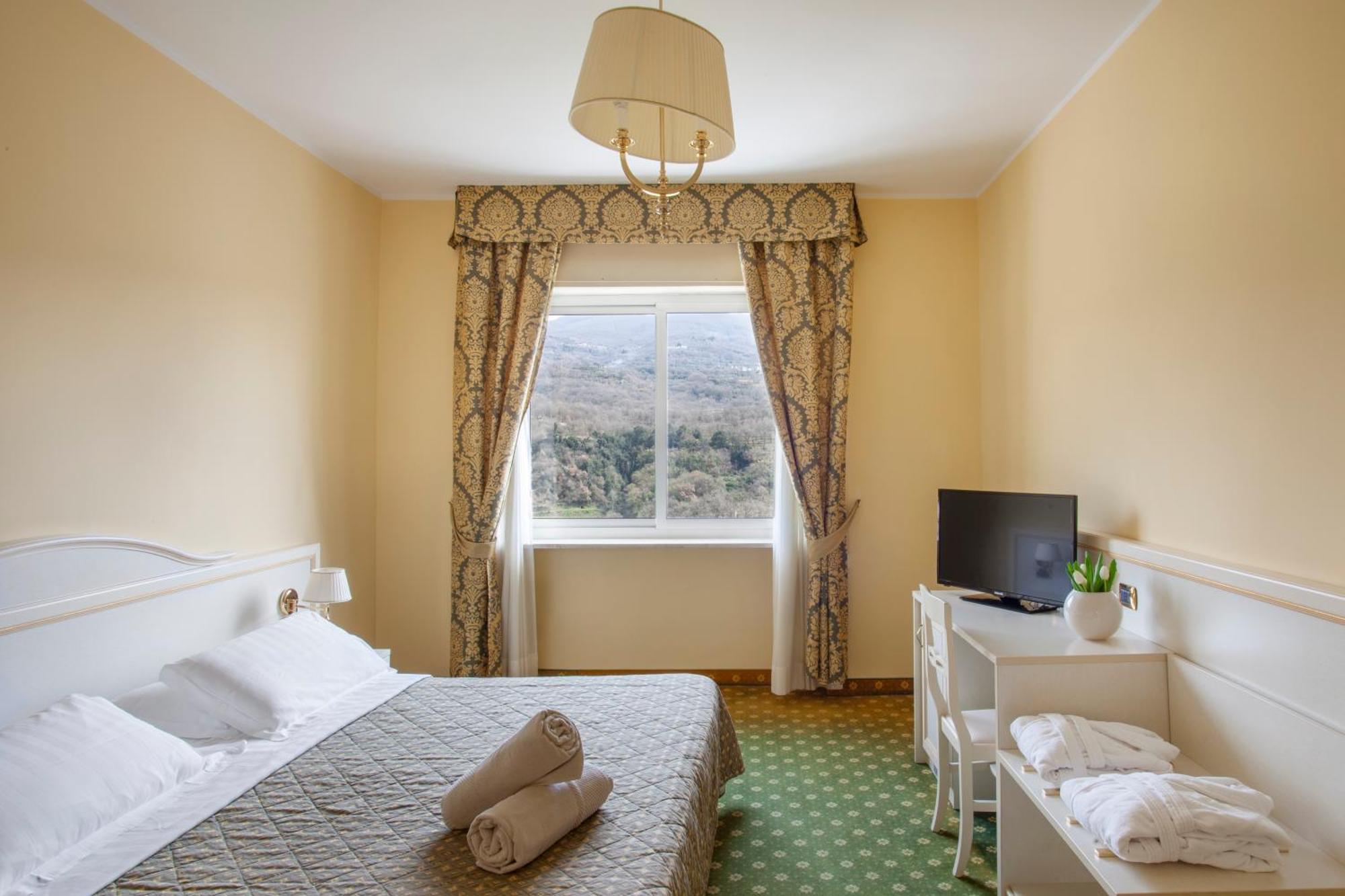 Complesso Termale Vescine Hotel Castelforte Ngoại thất bức ảnh